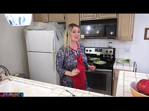 ❤️ Stepmom milking him in the kitchen before his date Porno at us ❌❤